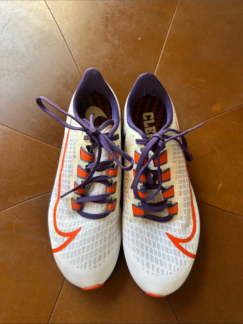 Nike Men’s/unisex Clemson Tigers Athletic Running Shoes with Purple Laces